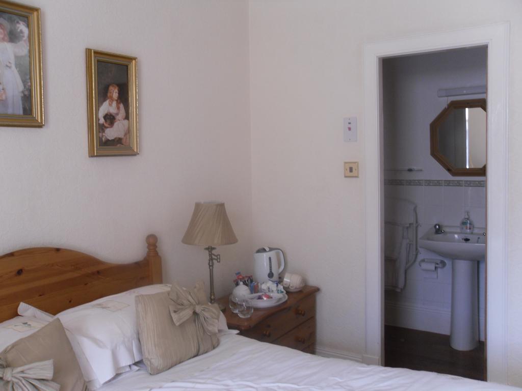 Ardfern Guest House Perth Ruang foto